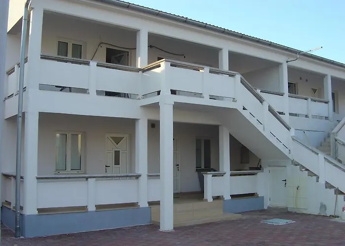 Lampion Lägenhet Vir