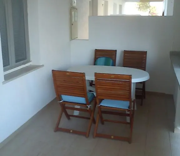 Lampion Lägenhet Vir